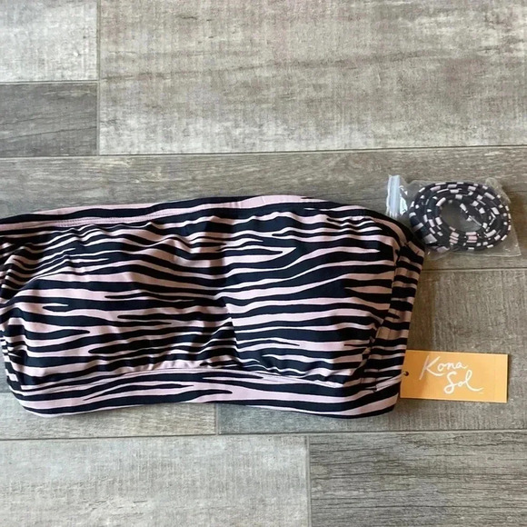 NWT- Kona Sol Molded zebra print bandeau bikini top | size D/DD - Picture 2 of 9